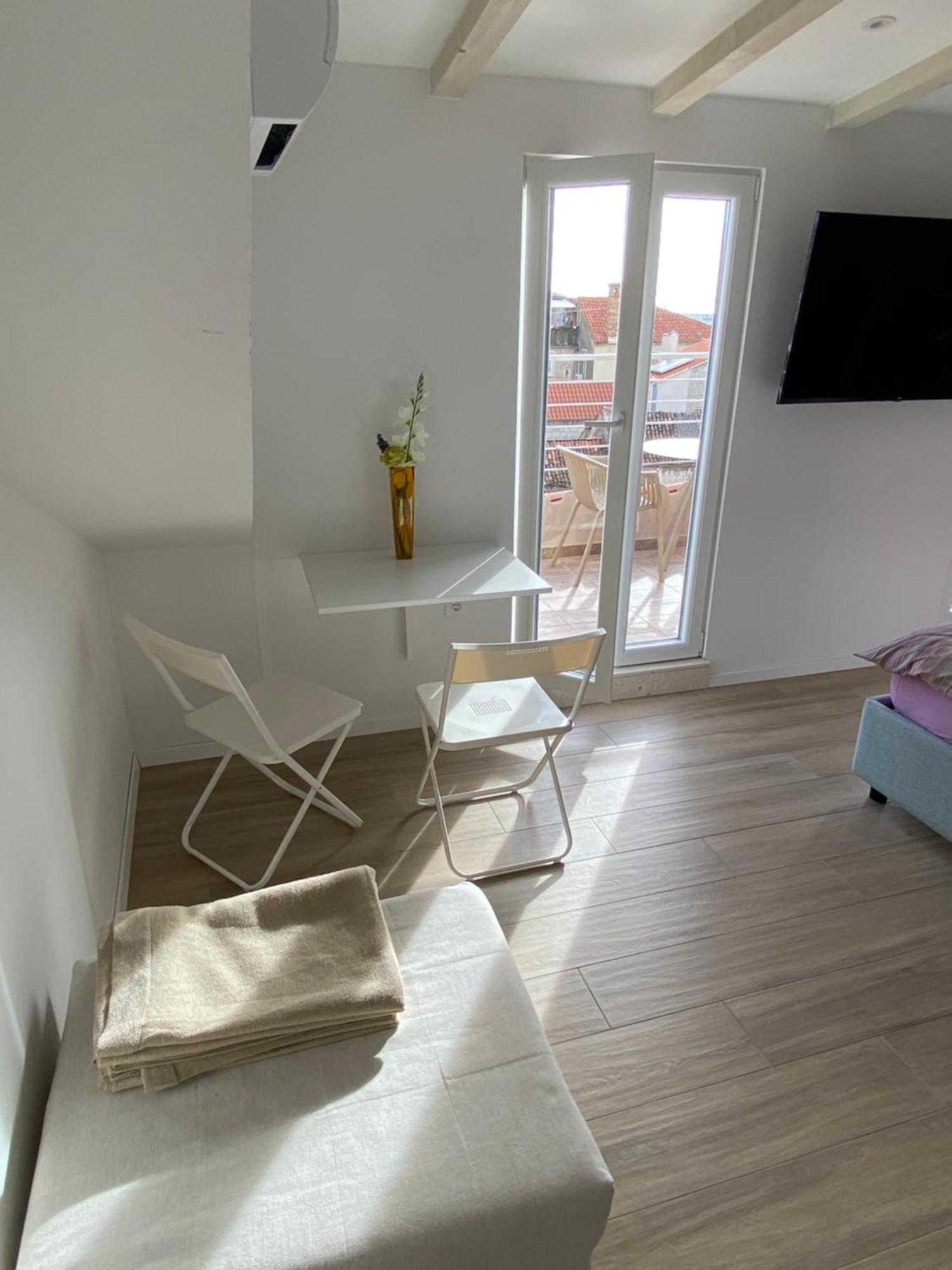 Lucio Suites Spalato Esterno foto